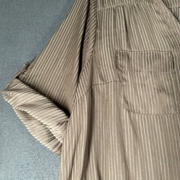 Torrid 1 US 1X 14/16 Taupe Striped V-Neck Roll Tab Sleeve Madison Blouse Button - Picture 5 of 10